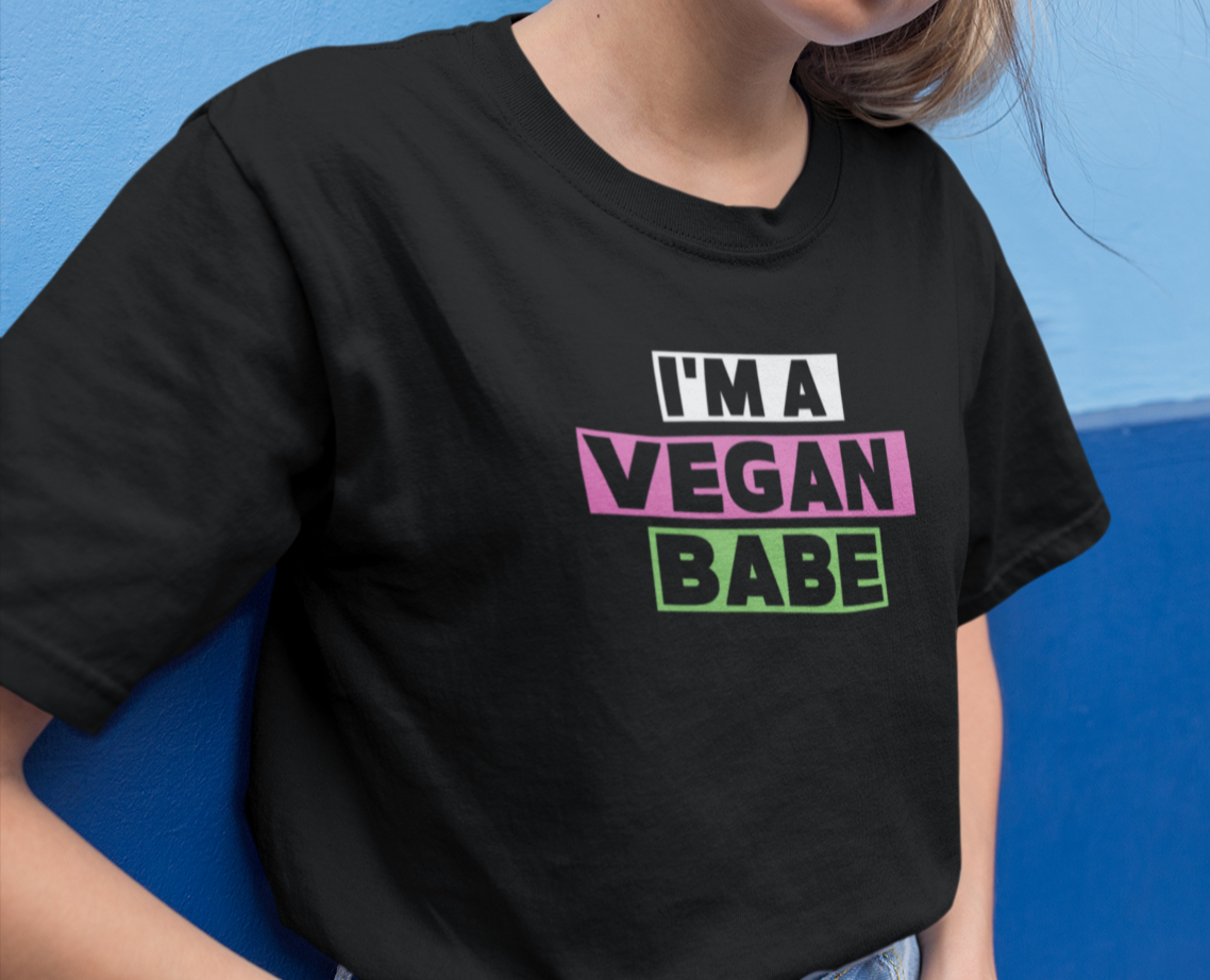 I'M A VEGAN BABE Oversized Shirt von VEGANA